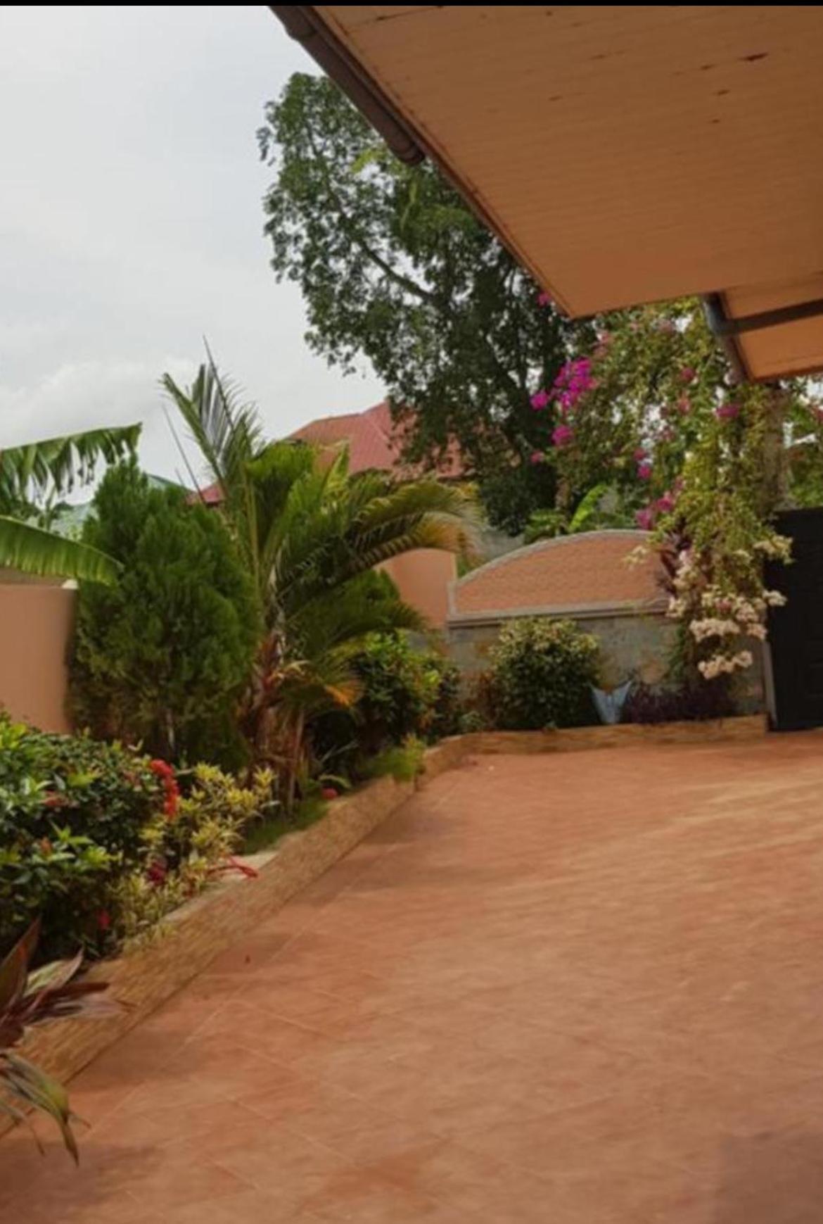 Nana Adu Guest House Koforidua المظهر الخارجي الصورة